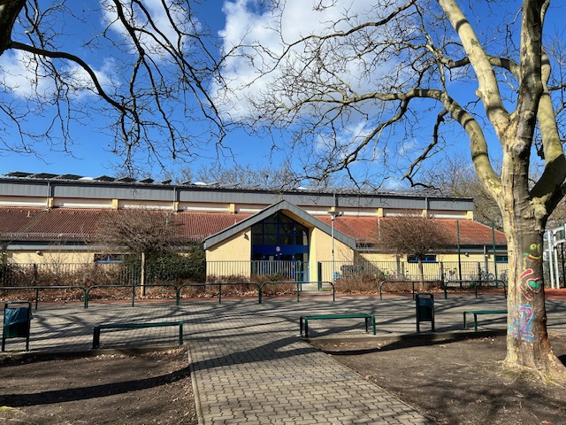 aussenansicht_turnhalle.jpeg